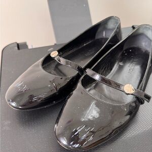 Louis Vuitton Black Patent Flats